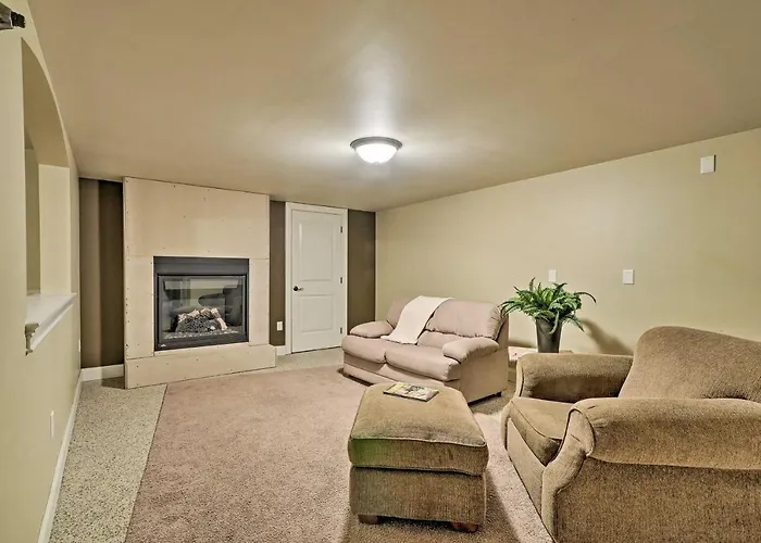 Family Home With Wifi, 14 Mi To Dutch Wonderland!