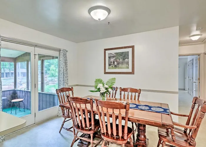 Family Home With Wifi, 14 Mi To Dutch Wonderland!
